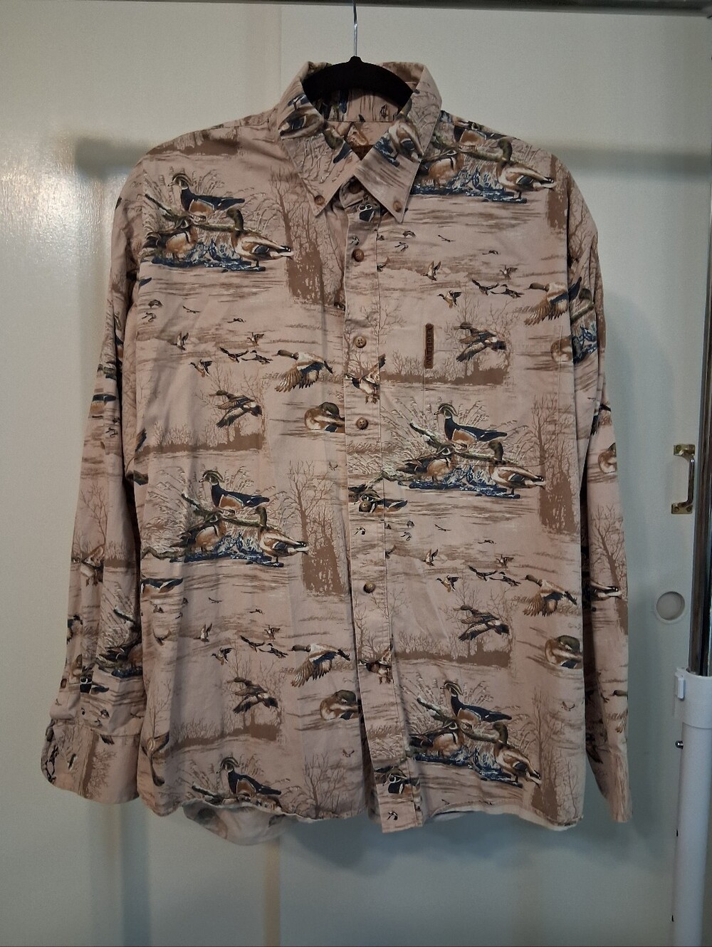 Mens Magellan Outdoors Tan Duck-Print Button-Up Shirt Sz Large